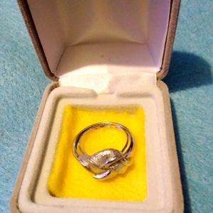 Avon Silver Tone 6.5 ring